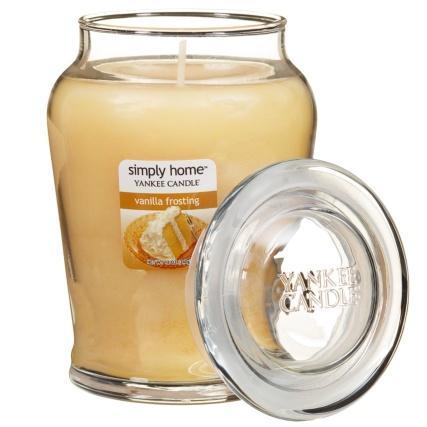 Yankee Candle Medium Jar Candle - Vanilla Frosting